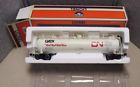 6-19646 Lionel Canadian National Tank 023922171818