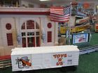 9388 Lionel Modern Era Toys Us Box Car New In Nice