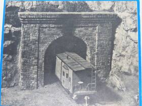 112-225 A.i.m. Products Ho Scale Single Track Random Stone Tunnel Portal