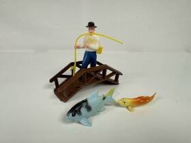0626-1322 Acme G Gauge Fisherman Figure Bridge And Fish