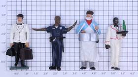 0628-0913 Acme G Gauge Railroad Station Figure Assortment Bag Of 4