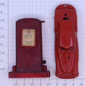 0919-18 Acme Vintage Plastic Keystone Red Transparent Gas Pump And Car