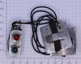 1030-1 Acme O Gauge Tin Face Block Signal Wired With Track Plates
