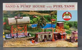 Ho5367 Ahm 5358 Vintage Ho Sand And Pump House With Fuel Tank Kit