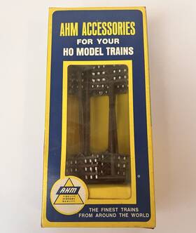 5610-125 Ahm Telephone Poles 12 Piece #5610-125 Accessories With Box Ho Gauge