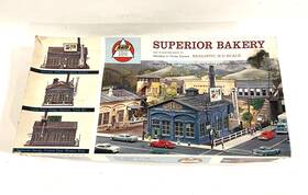 5857-598 Ahm Ho Superior Bakery Building Kit