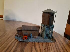 15705 Ahm/rivarossi Ho Scale Handcar Shed And Water Tower Assembled Weathered Detailed 15705 Ahm/rivarossi Ho Scale Handcar Shed And Water Tower Assembled Weathered Detailed