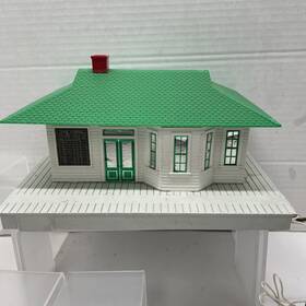 23786 American Flyer Talking Station Tested