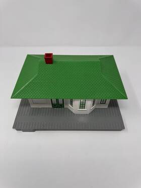 49813 American Flyer S Gauge Baggage Smasher 789 Station