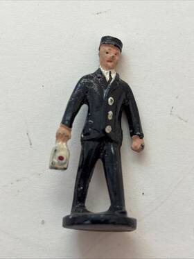 Fig0201f American Flyer Metal Painted Brakeman Figure With Lantern