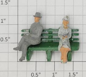 Xa10005 American Flyer Die Cast Green Bench With Man And Woman Figure Set Of 3