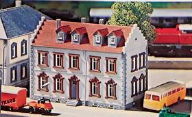 Aa-122 Arnold 0698 Rapido N 1 160 Scale 2 Story House Construction Kit - Open Box