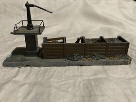 317e456r6-9 Arnold N Scale Track Side 4 Coal Storage And Loading Bins Tower 317e456r6-9 Arnold N Scale Track Side 4 Coal Storage And Loading Bins Tower