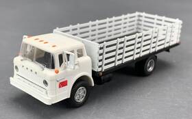 Ho5990 Athearn 02729 Ho P.f.e. Ford C Series Stake Bed Truck White