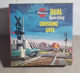 3150-1 Athearn 98 Ho Scale Dual Operating Crossing Gate