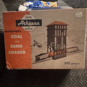 3155-2 Athearn 95 Ho Operating Coal And Sand Loader Kit For Dioramas