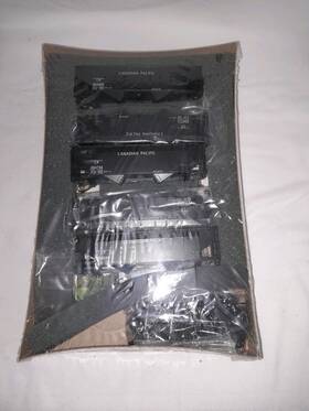 5574 Athearn Ho Scale #5574 Cp 50 Ton Hopper Kit