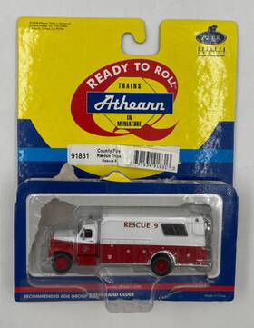 91831 Athearn Ho Scale Inch County Fire Rescue Truck #9 2008