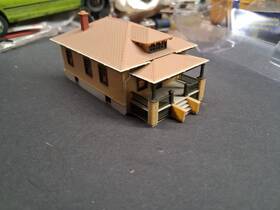 2847-1 Atlas N Scale Barbs Bungalow Catalog Home Built Up House Building