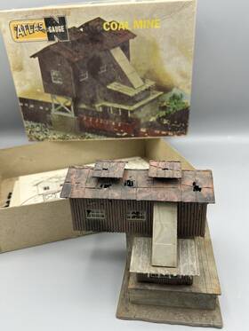 2851 Atlas Coal Mine #2851 200 Original Boxes Included