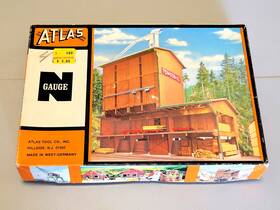 2883 Atlas N Scale Lumber Mill Building Kit Open Box Complete
