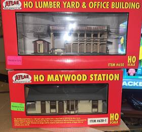 620-1 Atlas Ho Scale Lot 2 Buildings New In Box. Lumber Yard Station