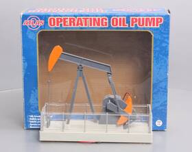 66905 Atlas O Scale Orange And Black Operating Oil Pump Ex/box