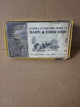 718-150 Atlas Ho Scale Kit Barn And Corn Crib 1 87