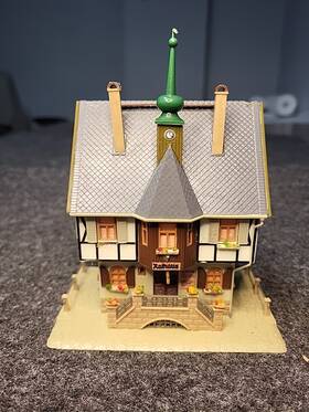 12350 Auhagen Ho # Rathaus Town City Hall Fully Assembled
