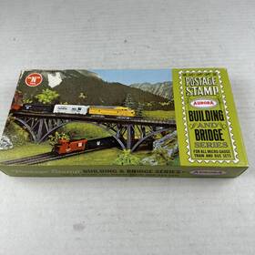 4171-200 Aurora N Gauge Steel Arch Bridge Postage Stamp Building And Serie