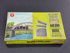 4184-050 Aurora Postage Stamp Bridge Piers - N Gauge