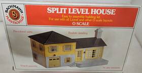 Bachmann 022899459530 Plasticville O Scale Split Level House 1953