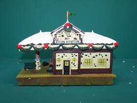 14-00217-001 Bachmann Hawthorne Village Train Station Railroad Accessory Box