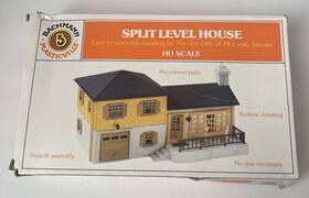 45213 Bachmann 2713 Plasticville Ho Scale Split Level House Building Kit Loose Parts