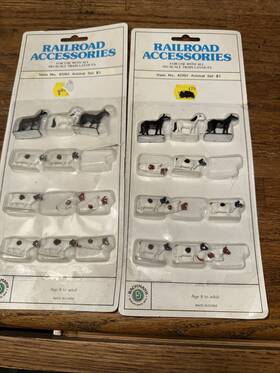 42201 Bachmann Ho Scale Accessories Railroad Animal Set # 1 Item 2