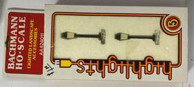 42411 Bachmann Vintage Ho Scale Two Lighted Lamp Posts #42411 42411 Bachmann Vintage Ho Scale Two Lighted Lamp Posts #42411