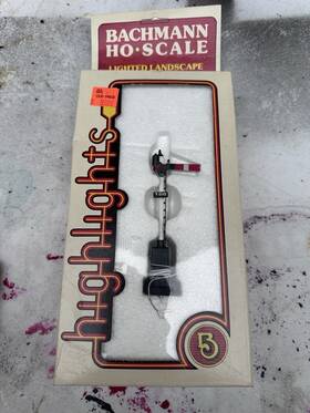 42432 Bachmann Lighted Landscape Semaphore # Used Condition