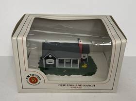 45814 Bachmann Bachman N Scale Railroad Buildings New England Ranch