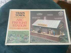 47-1501 Bachmann Ho Scale Abc Freight Station Kit #47-1501 Nib Factory Sealed 47-1501 Bachmann Ho Scale Abc Freight Station Kit #47-1501 Nib Factory Sealed