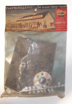 5806-149 Bachmann Plasticville 1960s Roadside Stand O&s Guage In Original Hanging Bag