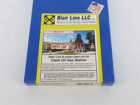 Blair Line 833402000879 N 1/160 Scale Llc Laser-cut Kit 087 Clark Oil Gas Station