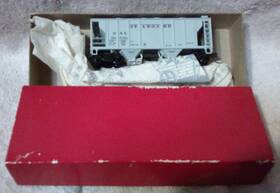 11003 Branchline Trains Seaboard Air Line 34ft Covered Gray Hopper