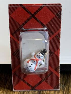 1261-135 Campbell Scale Models Weston Ho 1/87 Snowman With Broom 1261-135 Campbell Scale Models Weston Ho 1/87 Snowman With Broom