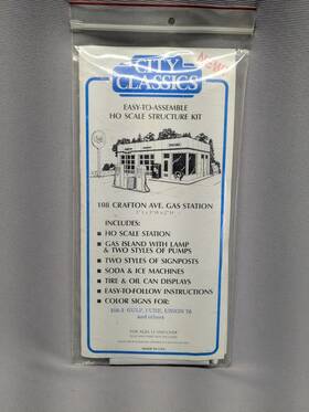 108-1 City Classics Ho Scale # Crafton Ave. Gas Station Kit