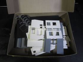 N-b677 Con-cor N B677 Heljan Corn/grain Silos Cooperative Unassembled Plastic Model Kit
