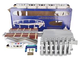 Disney 400940515570 50 Anniversary Walt World Resort Monorail Playset Ln/box