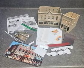 Dpm 781324004034 Design Preservation Models Gold Ho Scale Entertainment District 403