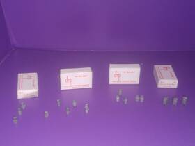 Dyna-models R-15 Dyna-model Ho Scale Assortment Of Oil Barrels And Parcel Post Boxes Metal