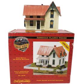 2270 Ertl Ho Farm House American Classic Series Fully Assembled Layout Ready