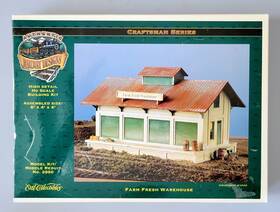 2990 Ertl Ho Scale Railway Design Associates Farm Fresh Warehouse Building Kit